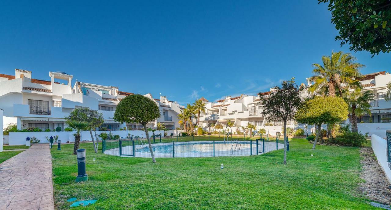 Apartamento En Urbanizacion Hacienda Golf Islantilla Isla Cristina Ngoại thất bức ảnh