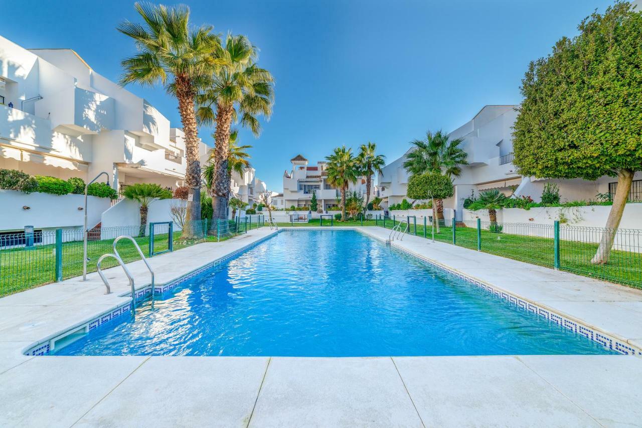 Apartamento En Urbanizacion Hacienda Golf Islantilla Isla Cristina Ngoại thất bức ảnh